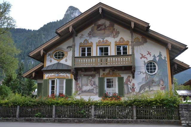Oberammergau casa cappuccetto rosso 640s