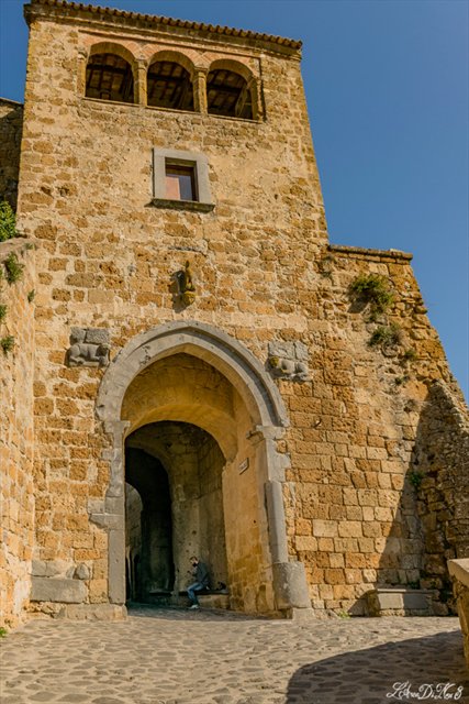 Porta Santa Maria Civita