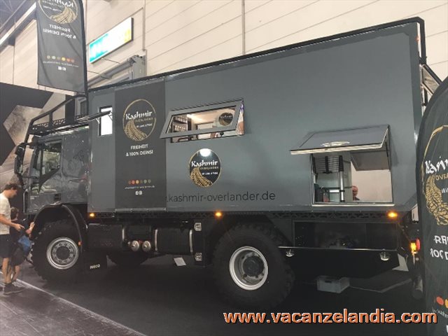 veicolo expedition truck 4x4 overlander