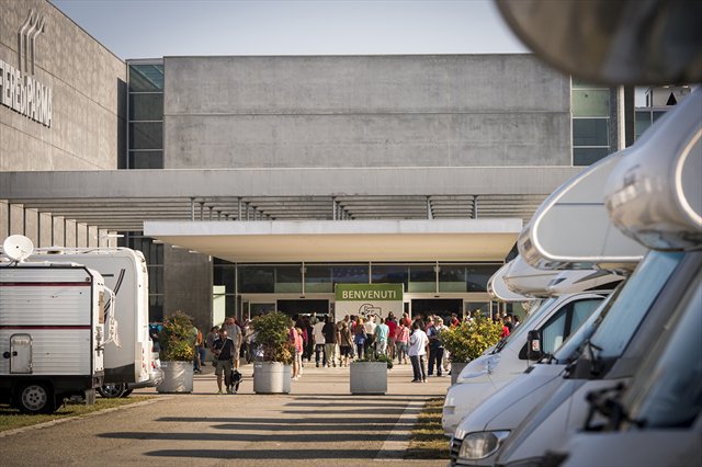 SALONE CAMPER INGRESSI