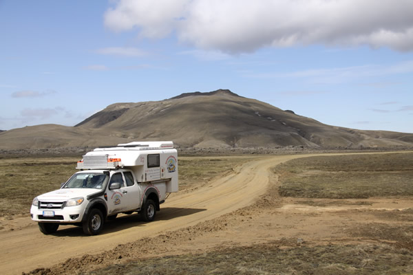 pickup_cellula_abitativa_fuoristrada_deserto