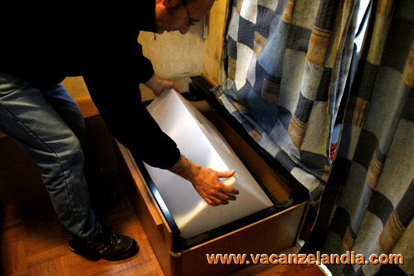 sostituzione_serbatoio_acqua_camper_fai_da_te_7