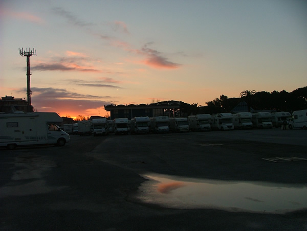 tourit_15_01_alba_parcheggio_camper