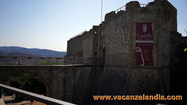 10   Golfo di Salerno   Agropoli   borgo antico   castello aragonese