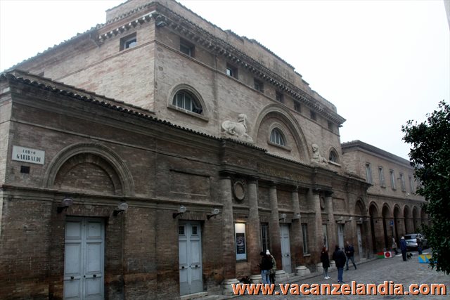 urbino teatro sanzio