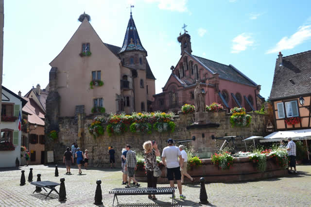 eguisheim Place du Chateuaux