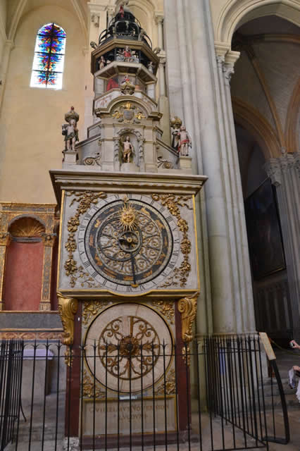 lione cattedrale Saint Jean Baptiste orologio astronomico