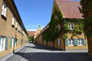 Augsburg fuggerei 320s