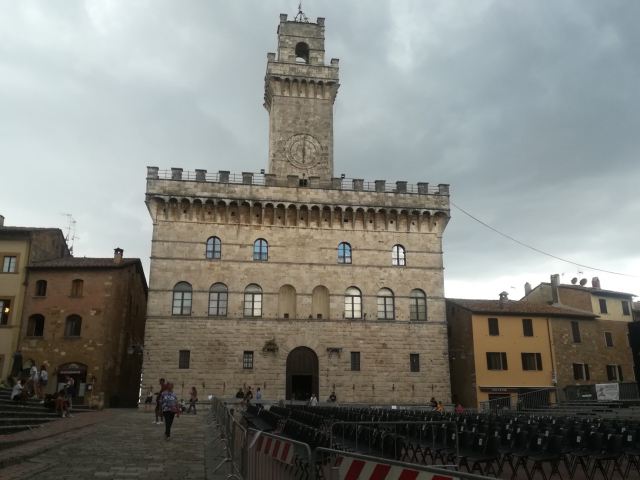 montepulciano palazzo comunale