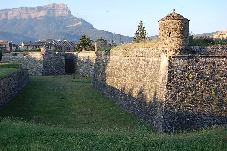 Jaca forte San Pedro
