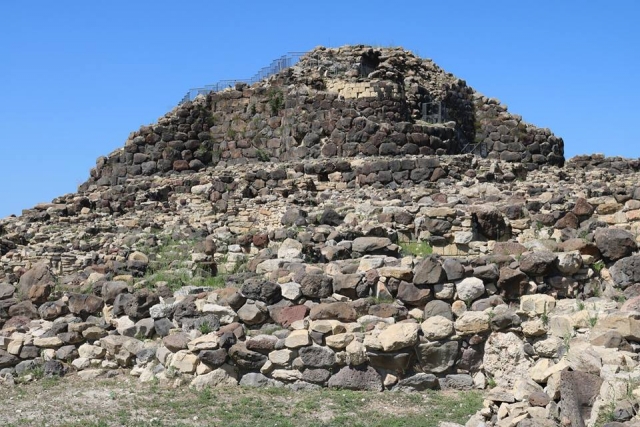 barumini grande nuraghe