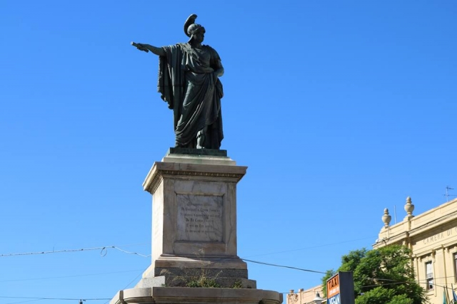 cagliari piazza yenne