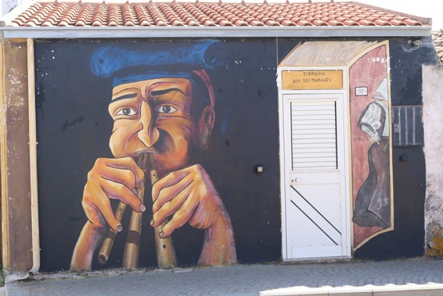 tinnura murales