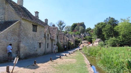 Bourton on the water