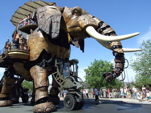 nantes elefante meccanico