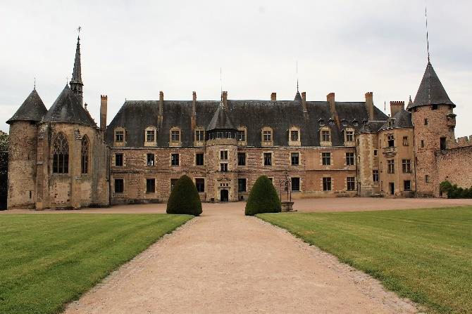francia lapalisse castello