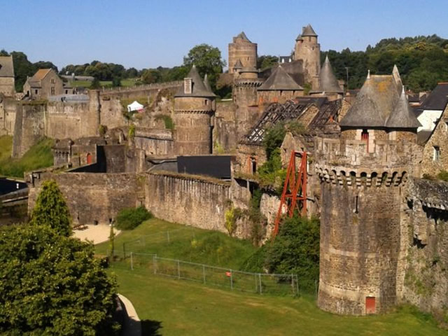 francia Fougeres castello