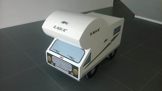 modellino camper laika