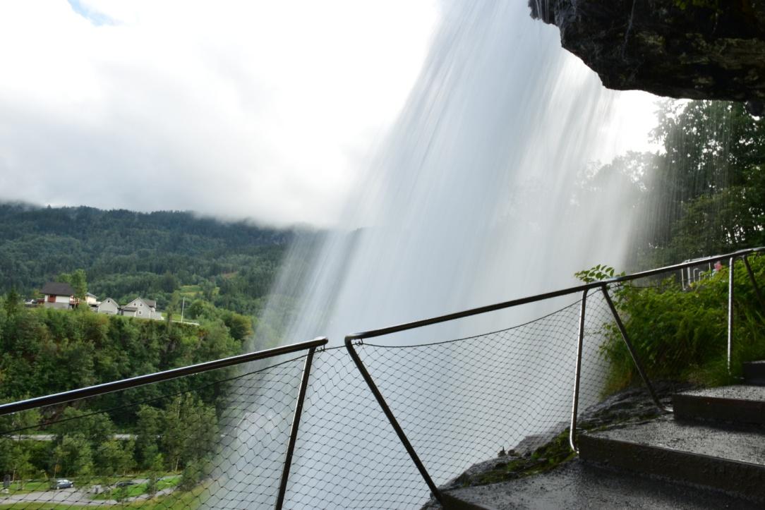 Steinsdalfossen