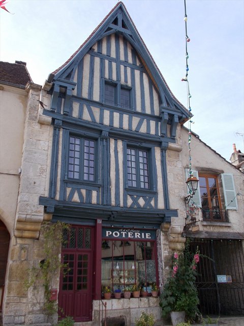 NOYERS1