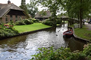 olanda GIETHOORN 320s