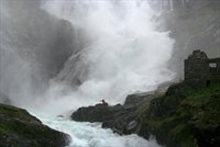 Kjosfossen le cascate viste dalla Flamsbana