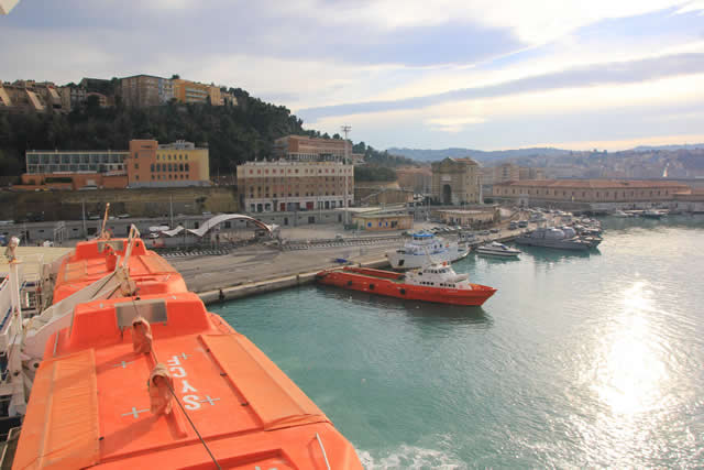 ancona porto vista dal ferries 640s