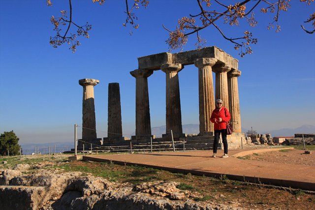 grecia acropoli corinto tempio apollo