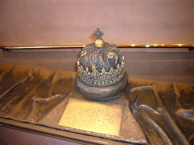 19_gioielli_della_corona_scozzese_nel_castello_di_Edimburgo
