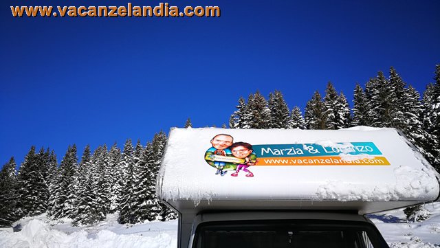 camper innevato vacanzelandia