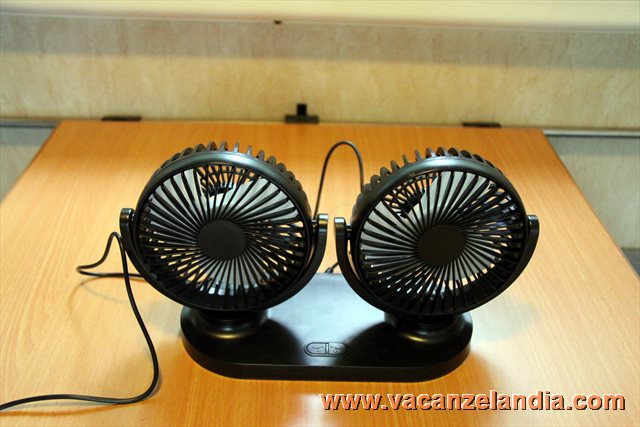 VENTILATORE A PINZA Con Doppio Snodo 5 Pale Scrivania Tavolo Casa Ufficio Spina EUR 11,30 - Foto 5