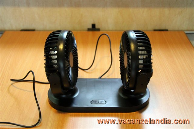 Ventilatore Per Auto Drosica A Doppia Testa, USB 5V, Girevole 360°, 3 Velocità, Clip Regolabile Per Sedile Posteriore (Bambini E Animali)