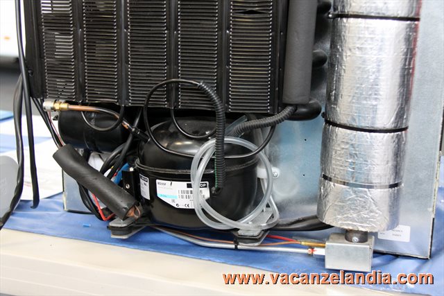 Barre Tensione Frigorifero Camper Savita - 4 Pezzi Regolabili 40.13-70.1cm - Accessori Per Fissaggio Sicuro - Foto 8