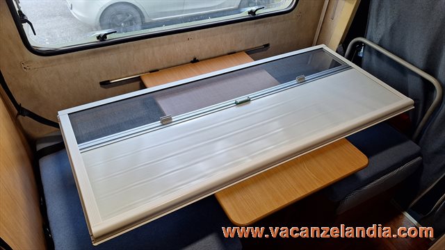 sostituzione oscurante zanzariera camper duplo 27