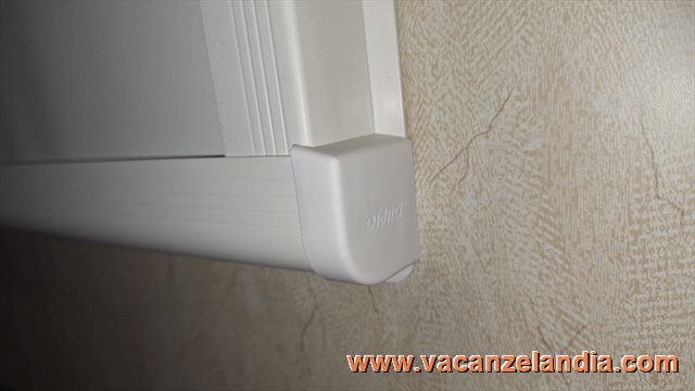 sostituzione oscurante zanzariera camper duplo 52