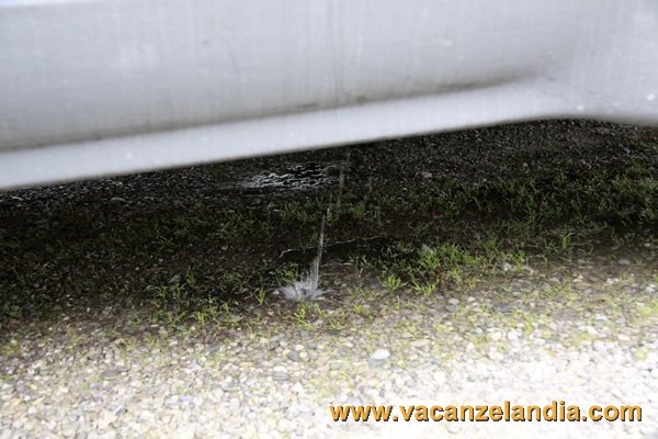 svuotamento serbatoio camper scarico boiler acqua esterno