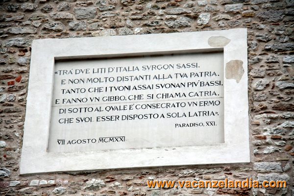 74   Marche   Eremo Fonte Avellana   targa Dante Alighieri