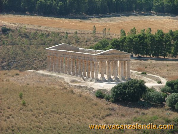 036   sicilia   segesta   tempio greco