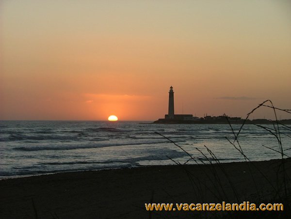 091   sicilia   trapanese   spiaggia pizziteddu   tramonto capo granitola torretta